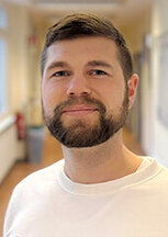 Portrait: Pflegebereichsleitung Lars Dammann Portrait: Pflegebereichsleitung Lars Dammann