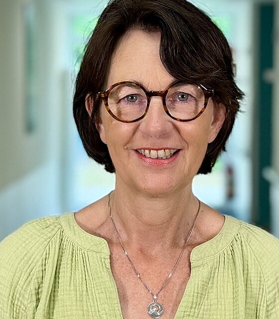 Chefarztsekretärin Bettina Clausen