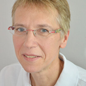 Zentrumsleitung, Leitende Ober&auml;rztin Dr. med. Anja Formell