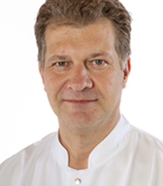 Oberarzt Dr. med. Juri Petuchow