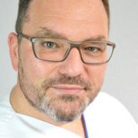 Oberarzt Dr. med. Martin Schulz