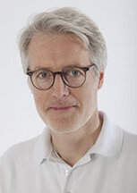 Portrait: Chefarzt Dr. med. Georg Hillebrand Portrait: Chefarzt Dr. med. Georg Hillebrand