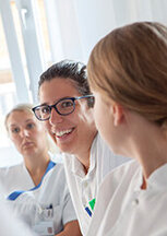 Portrait: Symbolfoto Mitarbeiter