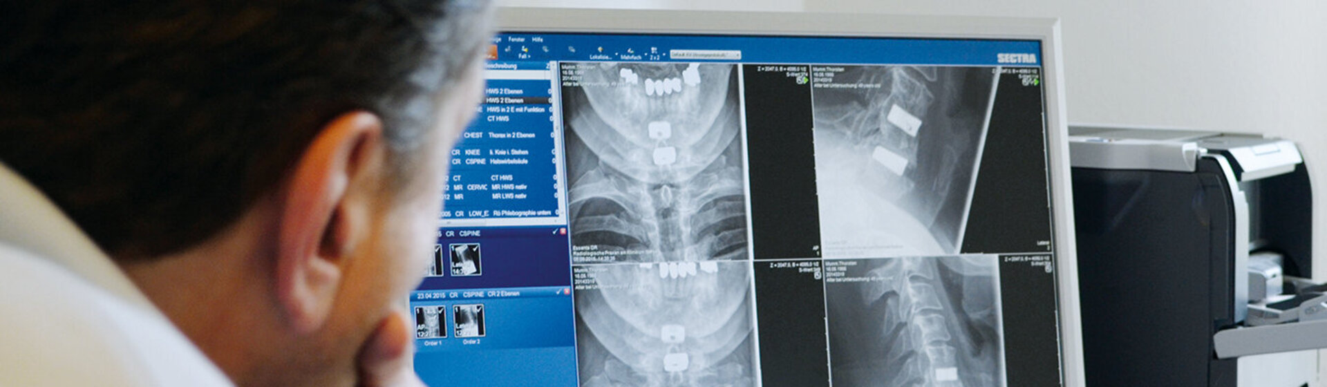 Begutachtung von Röntgenbilder am Bildschirm. Begutachtung von Röntgenbilder am Bildschirm.