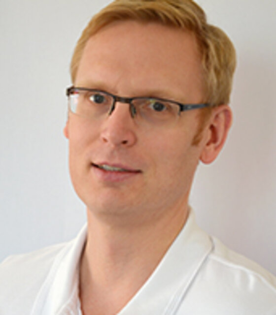 Oberarzt Dr. med. Daniel Hinck