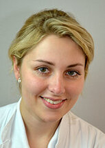 Portrait: Oberärztin Dr. med. Nina-Kristin Domnick Portrait: Oberärztin Dr. med. Nina-Kristin Domnick