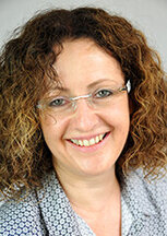 Portrait: Organisationsassistentin Kerstin Schmidt